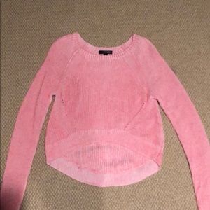 Cropped pink sweater